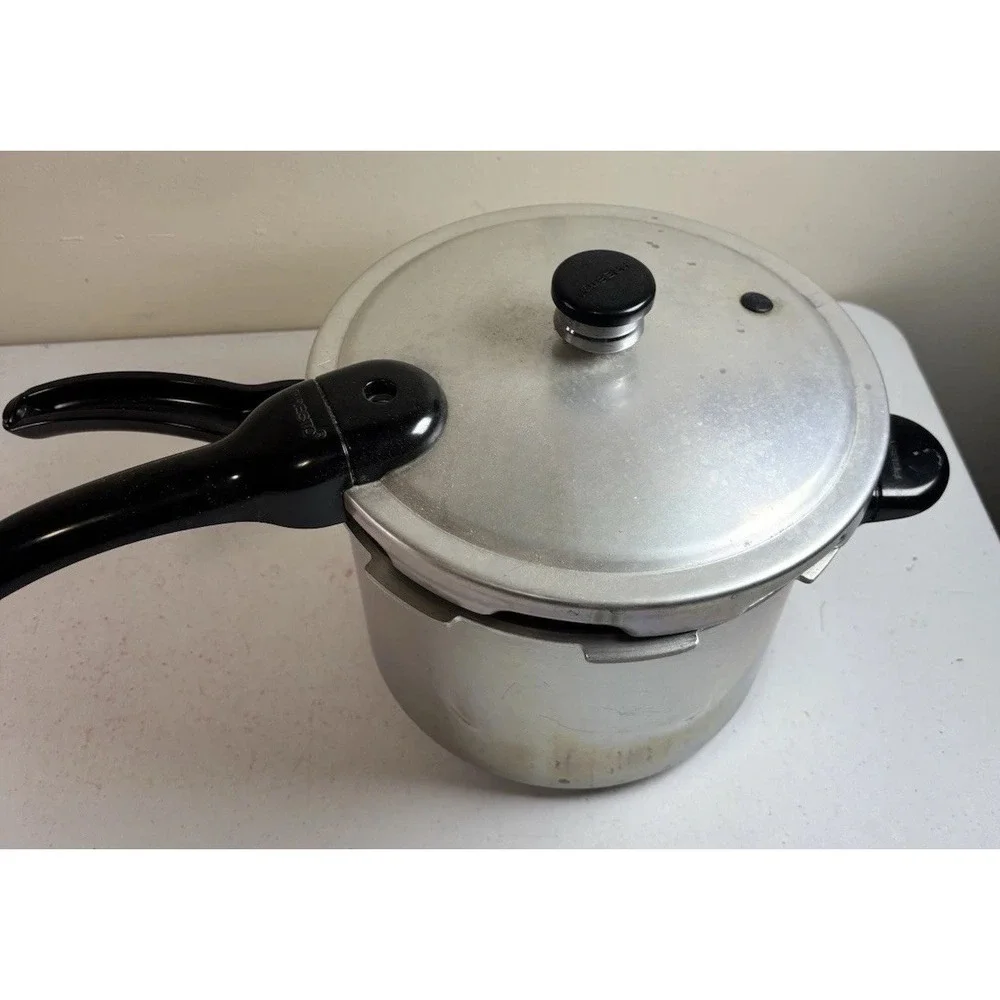 Presto 6‎ Quart Stainless Steel Pressure Cooker 409A w/ Jiggler Rack & Manual